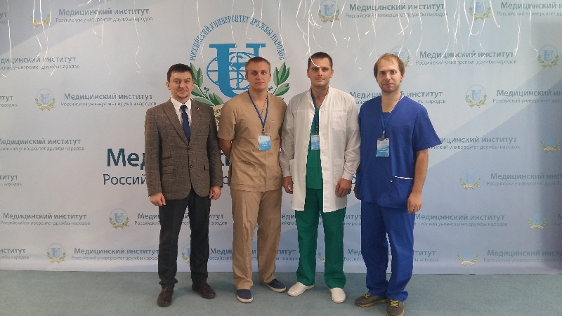 1 октября 2016 года команда медицинского института ПГУ в составе Батраков А.Г. (гр.12ЛЛ5),
Касьянова С.А. (гр.14ВЛЛ2) и Суханкина М.В. (гр.11ЛЛ6) под руководством к.м.н., доцента Сергацкого К.И. приняла участие в I Студенческой унивесиаде по хирургии, которая состоялась в г. Москва в стенах Российского Университета Дружбы Народов.